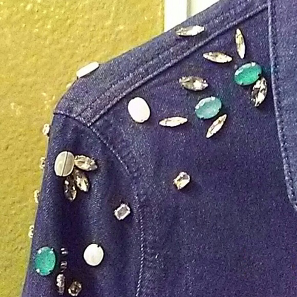 Jean jacket - Picture 2 of 4